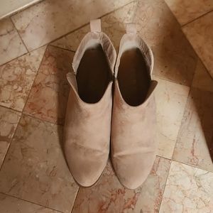 Serra Women’s Cream color Ankle Booties Shoe Boots Size 8